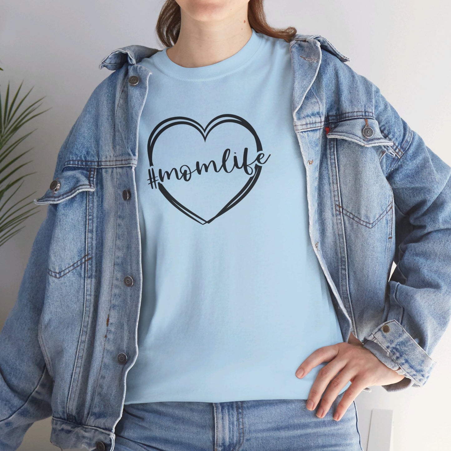 #momlife Unisex Heavy Cotton Tee