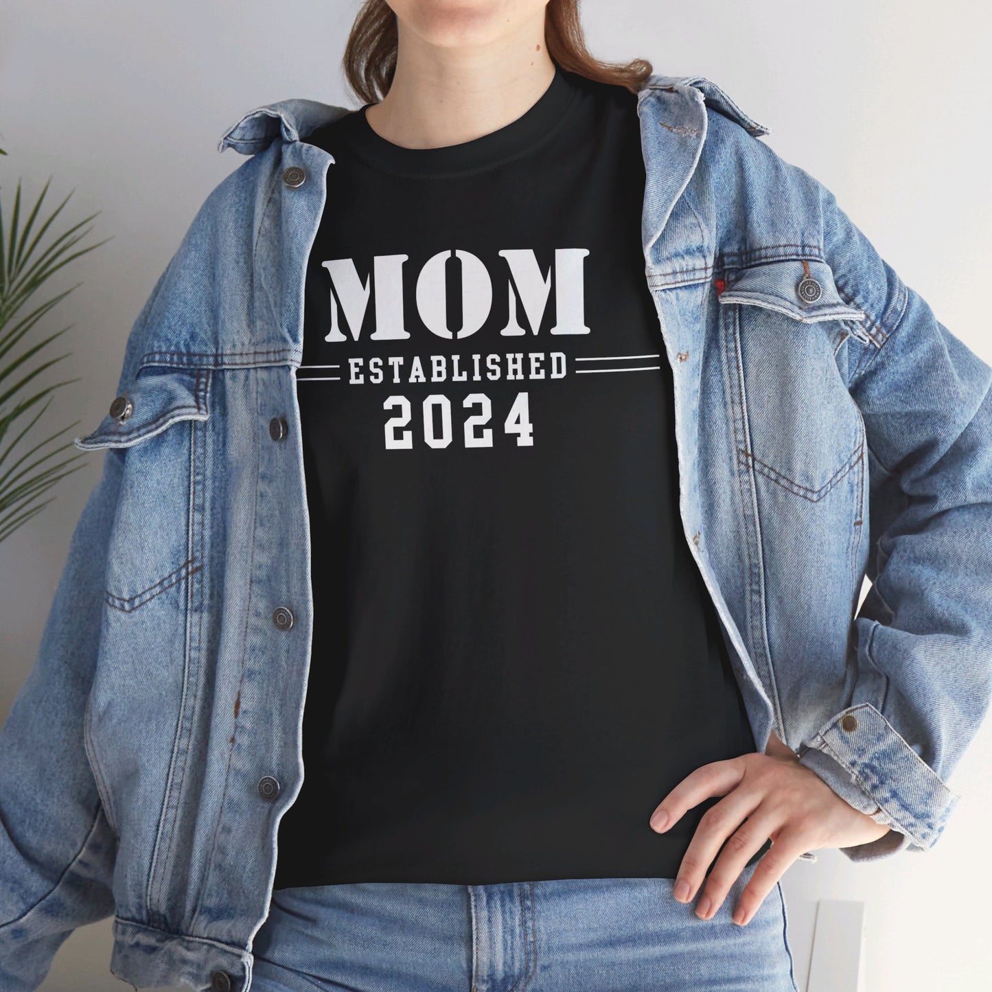 Mom Established 2024 Unisex Heavy Cotton Tee