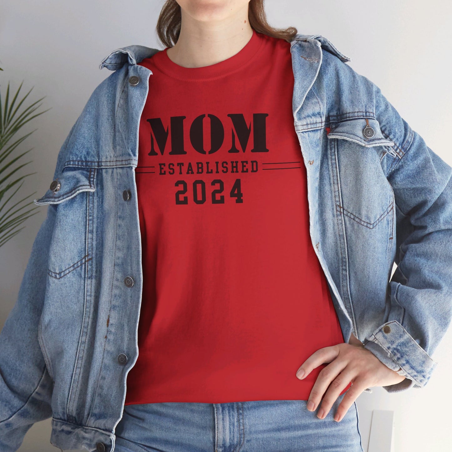Mom Established 2024 Unisex Heavy Cotton Tee
