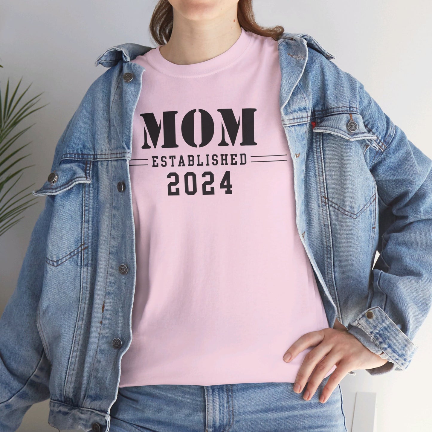 Mom Established 2024 Unisex Heavy Cotton Tee