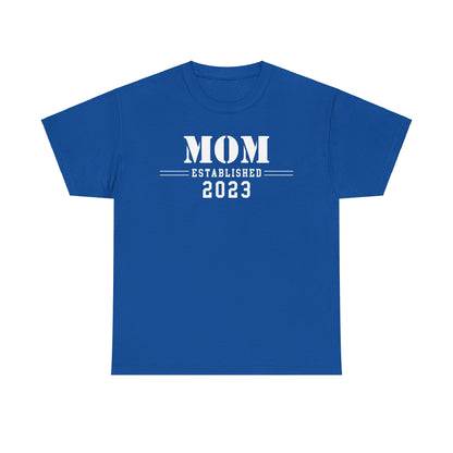 Mom Established 2023 Unisex Heavy Cotton Tee