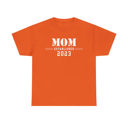 Mom Established 2023 Unisex Heavy Cotton Tee