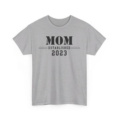 Mom Established 2023 Unisex Heavy Cotton Tee