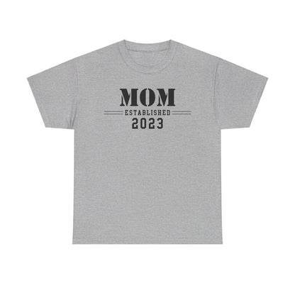 Mom Established 2023 Unisex Heavy Cotton Tee